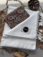 White Handloom Cotton Saree With Kalmkari Print Blouse